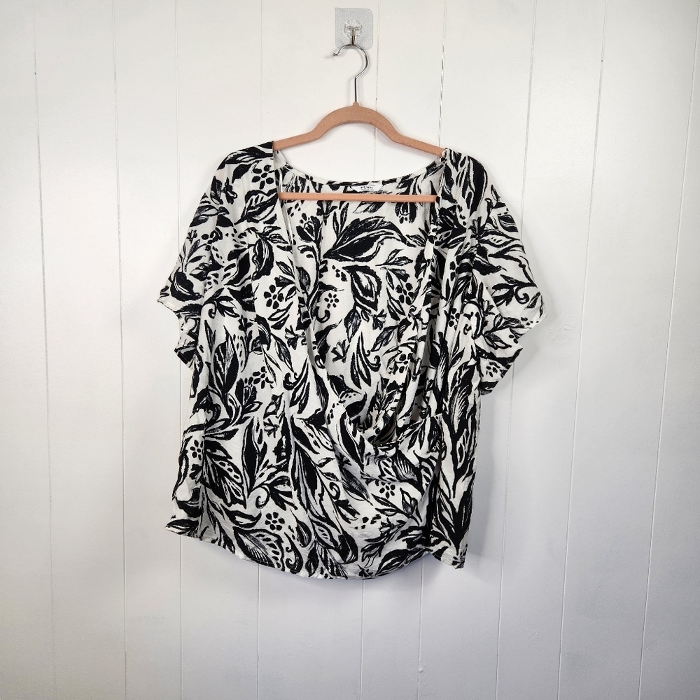Penningtons Black White V-Neck Wrap Blouse Top Short Sleeves Dressy Office 2X - Picture 3 of 9